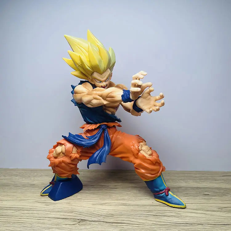 Son Goku Battle Damage Shockwave Anime Figure - Image 9