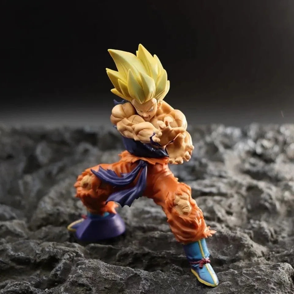 Son Goku Battle Damage Shockwave Anime Figure - Image 6
